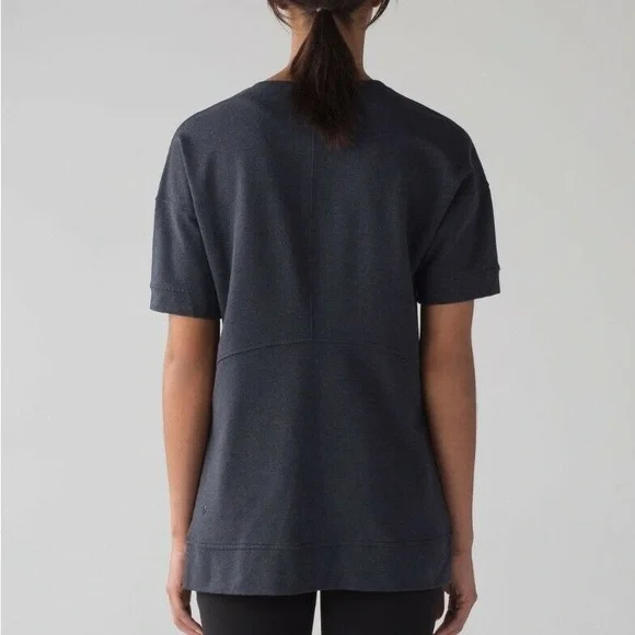 Lululemon Cut Above Tee/Sweatshirt sz 8 - Picture 2 of 5